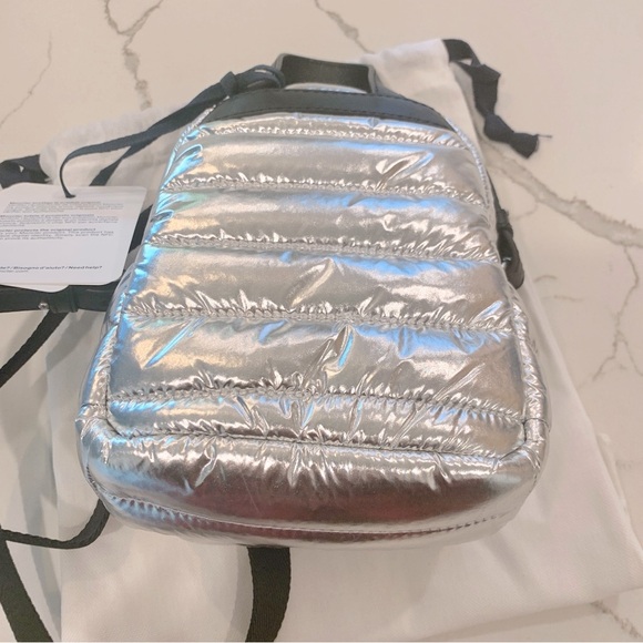 🌚 MONCLER Small Kilia Puffer Crossbody Bag Metallic Silver Foil - Picture 5 of 14